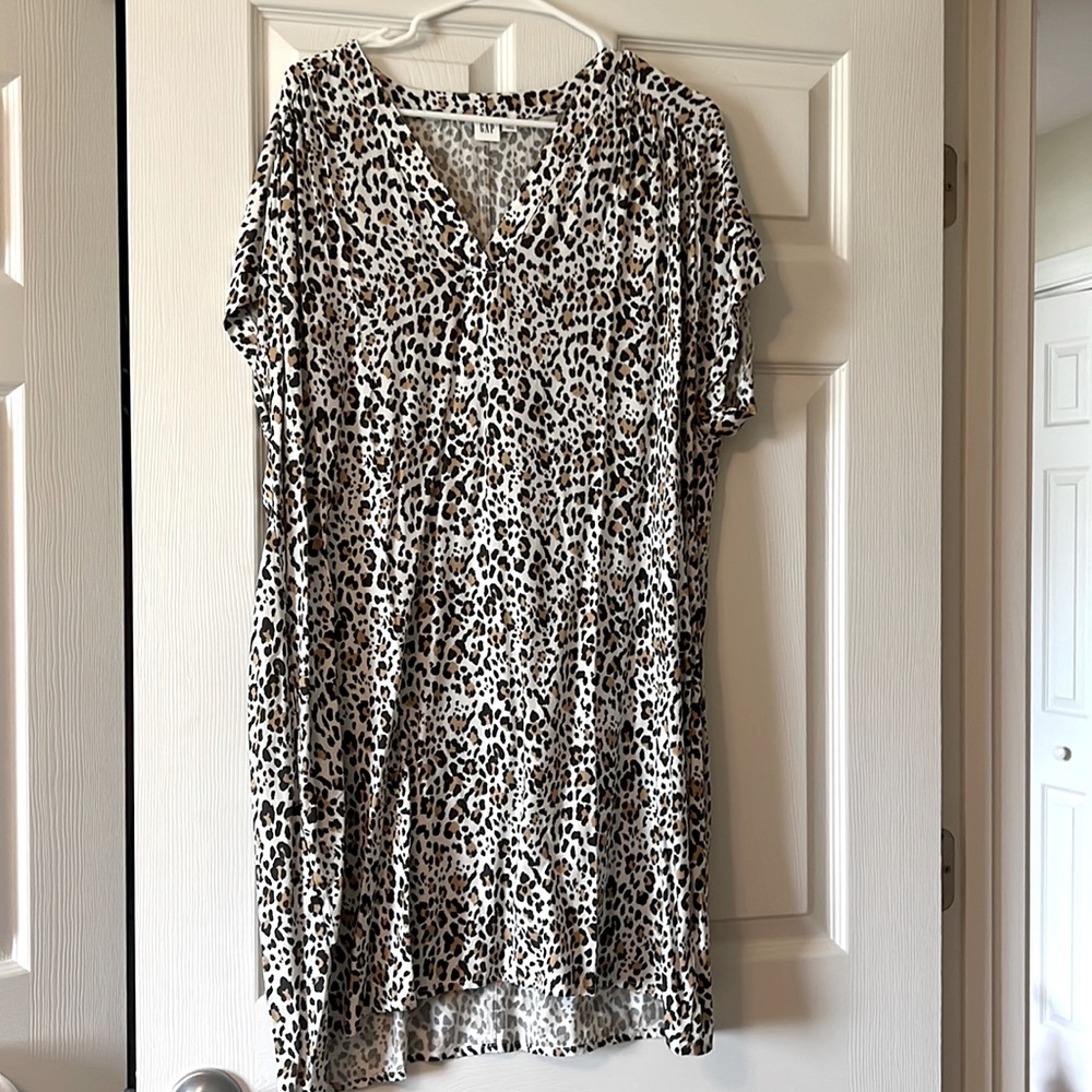 Gap leopard dress